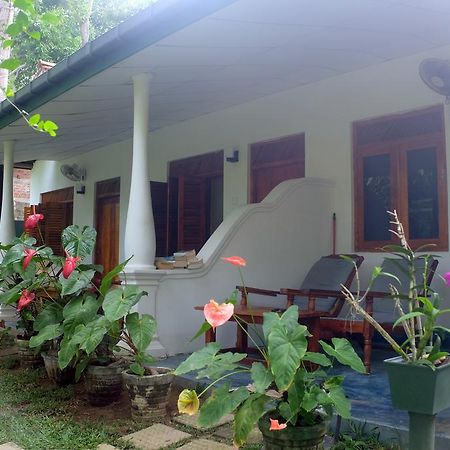 Sansala Guesthouse & Restaurant تانجالي المظهر الخارجي الصورة