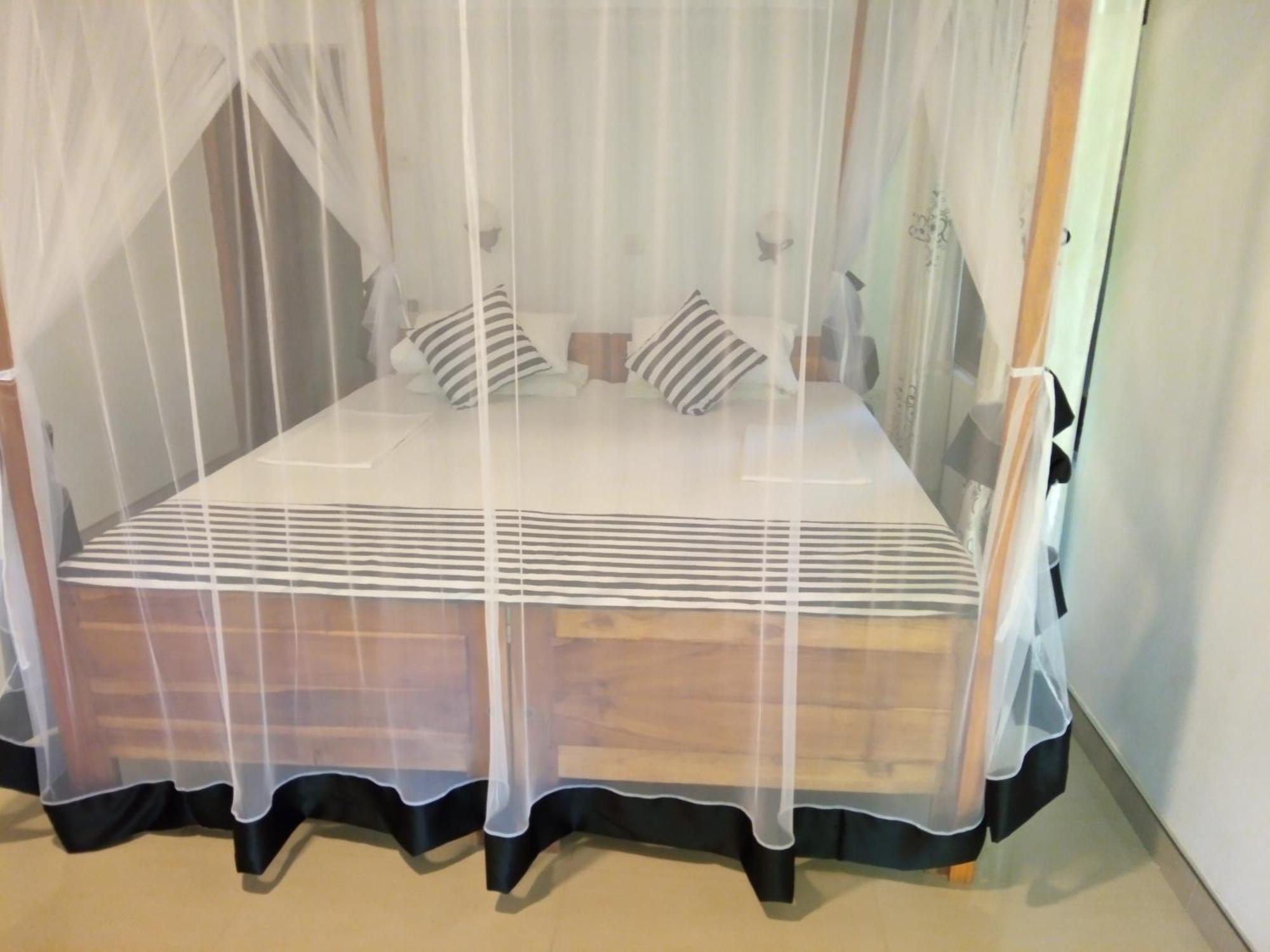 Sansala Guesthouse & Restaurant تانجالي الغرفة الصورة