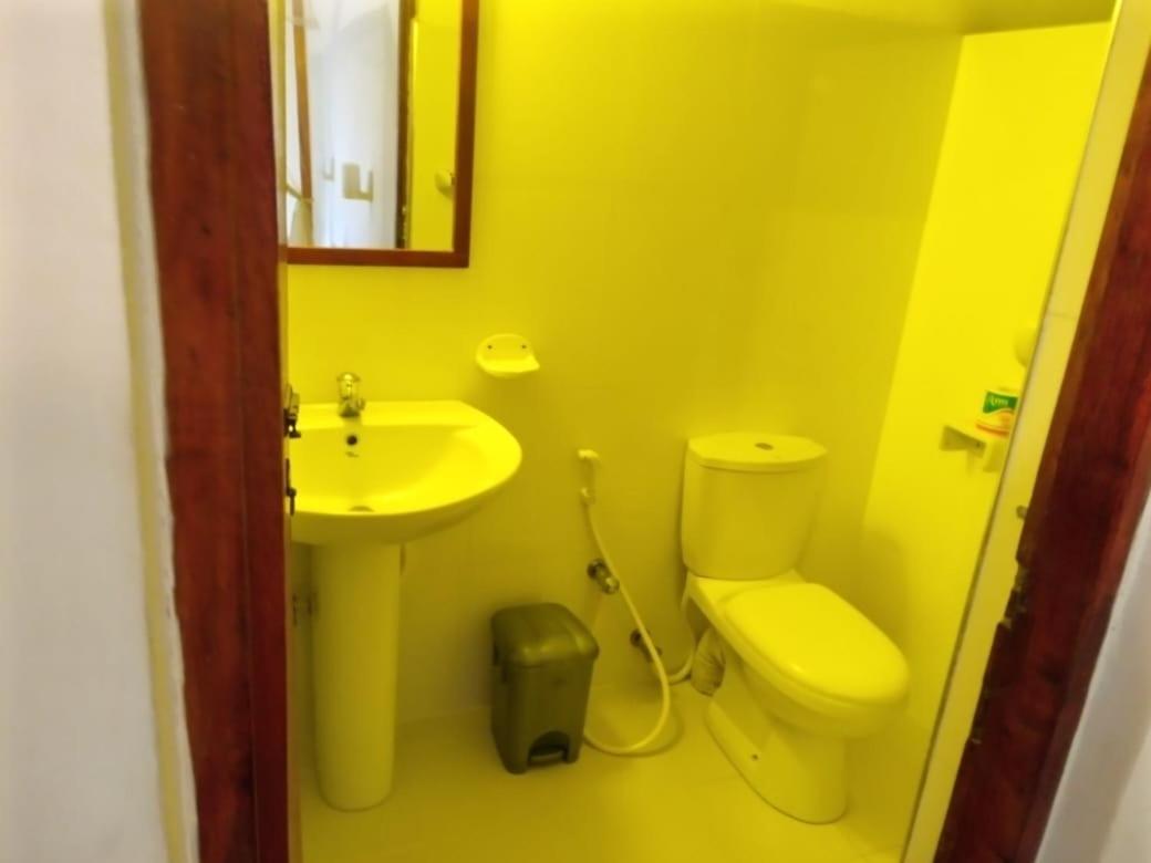 Sansala Guesthouse & Restaurant تانجالي الغرفة الصورة
